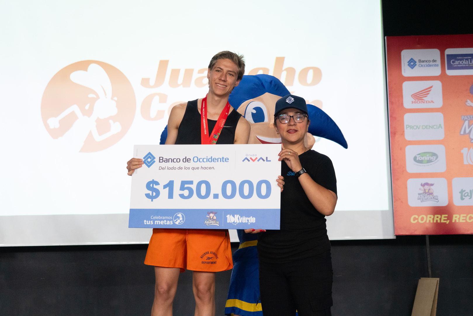 carrera_la_muneca_stand_24